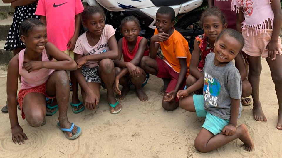 Group of kids Ile Sainte Marie east coast
